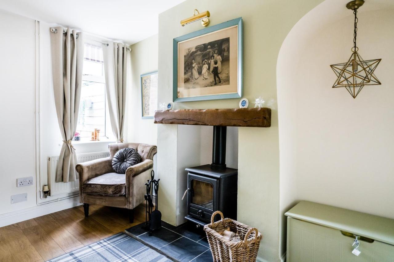 Laurel Cottage Burton  ภายนอก รูปภาพ